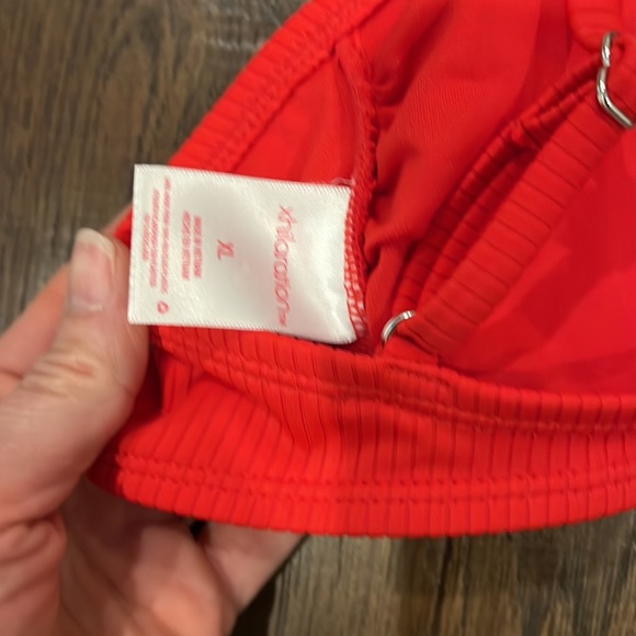 Juniors' NWOT Ribbed Knotted Strap Bralette Bikini Top - Xhilaration in Red XL - Picture 4 of 7